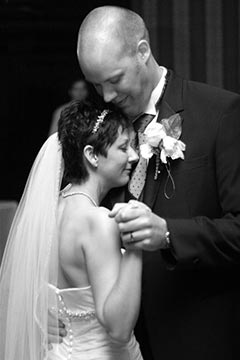 Toronto Wedding Photography - Dancing in a sweet embrace